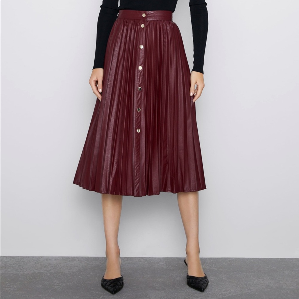 🆕 Faux Leather Pleated Midi Skirt